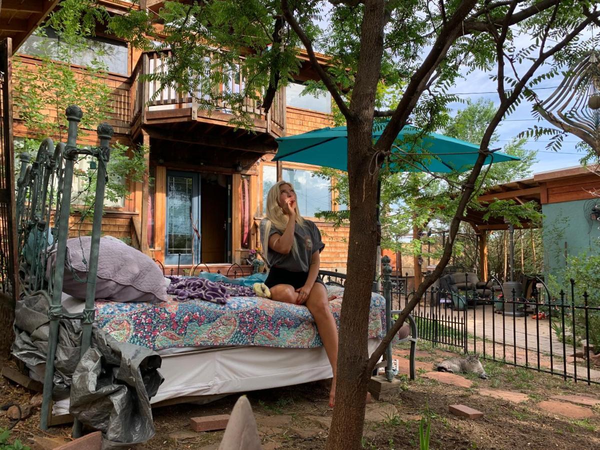 Mystic Portal 420 Guesthouse Colorado Springs Dış mekan fotoğraf