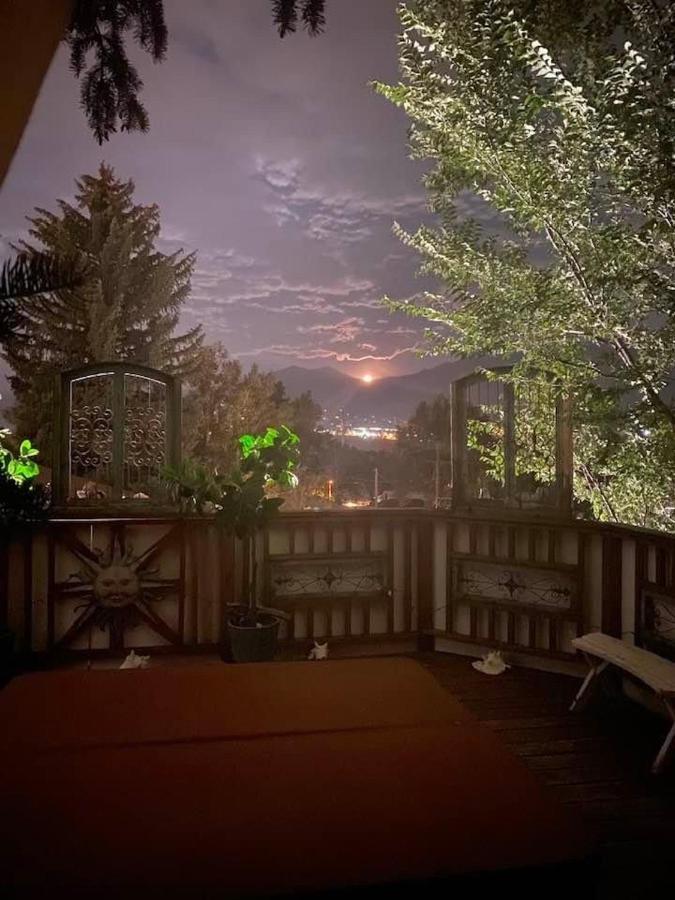 Mystic Portal 420 Guesthouse Colorado Springs Dış mekan fotoğraf