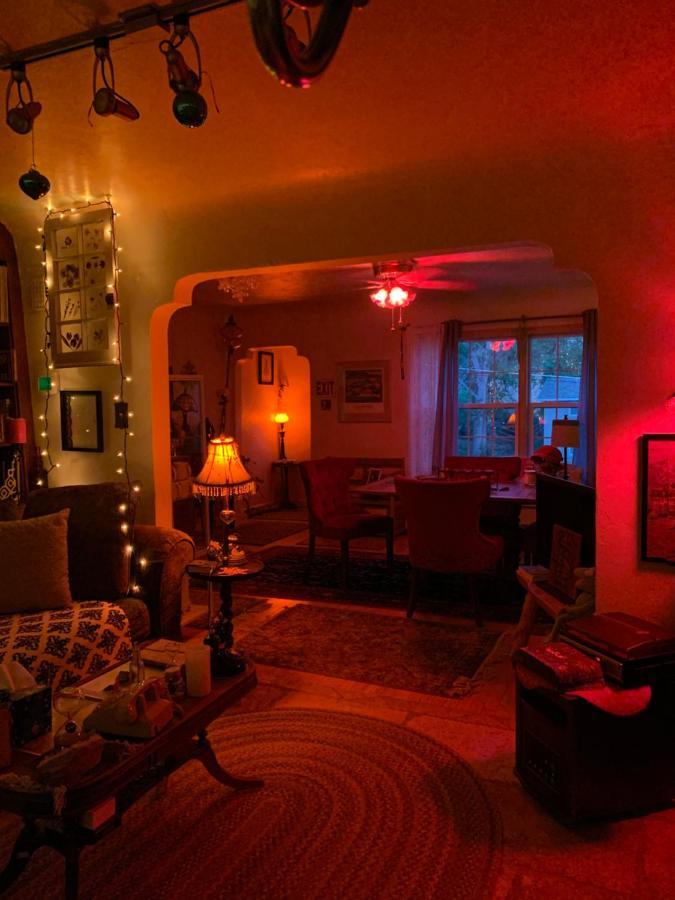 Mystic Portal 420 Guesthouse Colorado Springs Dış mekan fotoğraf