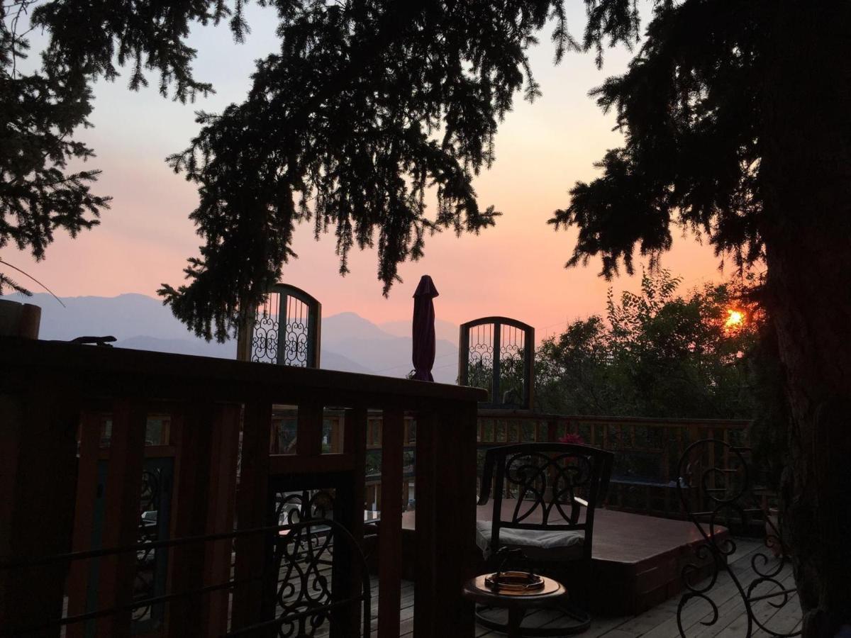 Mystic Portal 420 Guesthouse Colorado Springs Dış mekan fotoğraf
